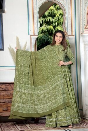 Pure Cotton Crop Top, Skirt With Dupatta