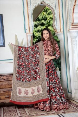 Pure Cotton Crop Top, Skirt With Dupatta